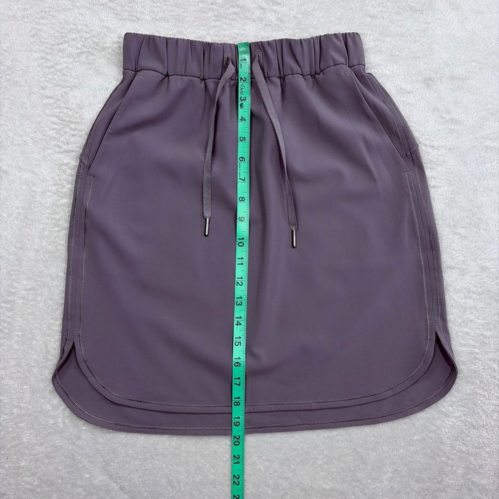Lululemon On the Fly Skirt Womens 4 Purple Woven Travel Activewear Drawstring - Picture 8 of 8